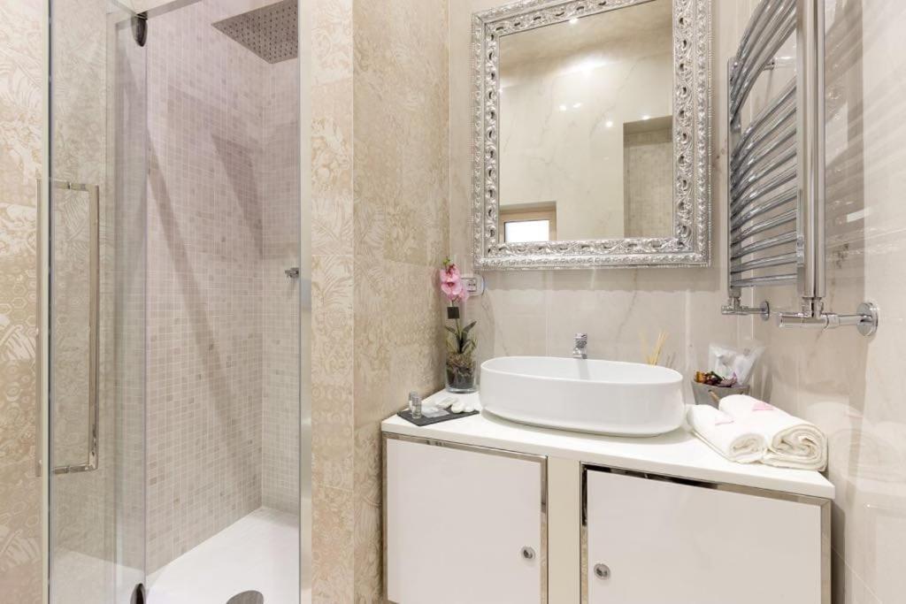 Piazza Venezia Luxury Suite Rome Buitenkant foto