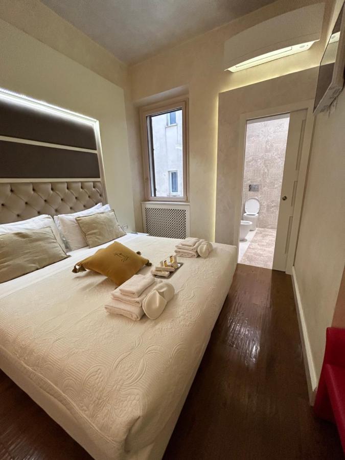 Piazza Venezia Luxury Suite Rome Buitenkant foto
