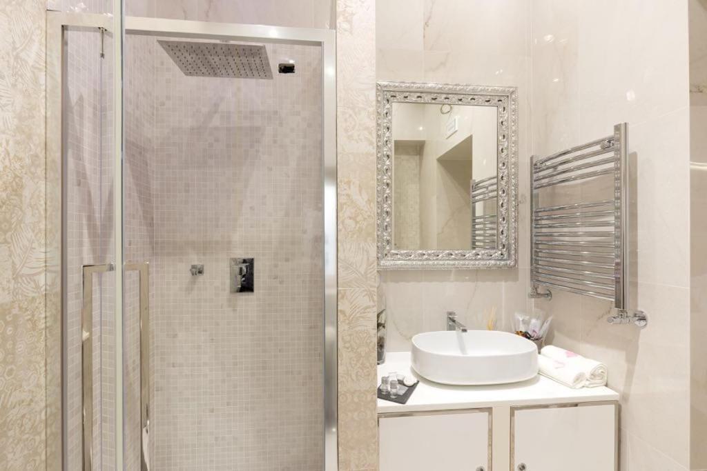 Piazza Venezia Luxury Suite Rome Buitenkant foto