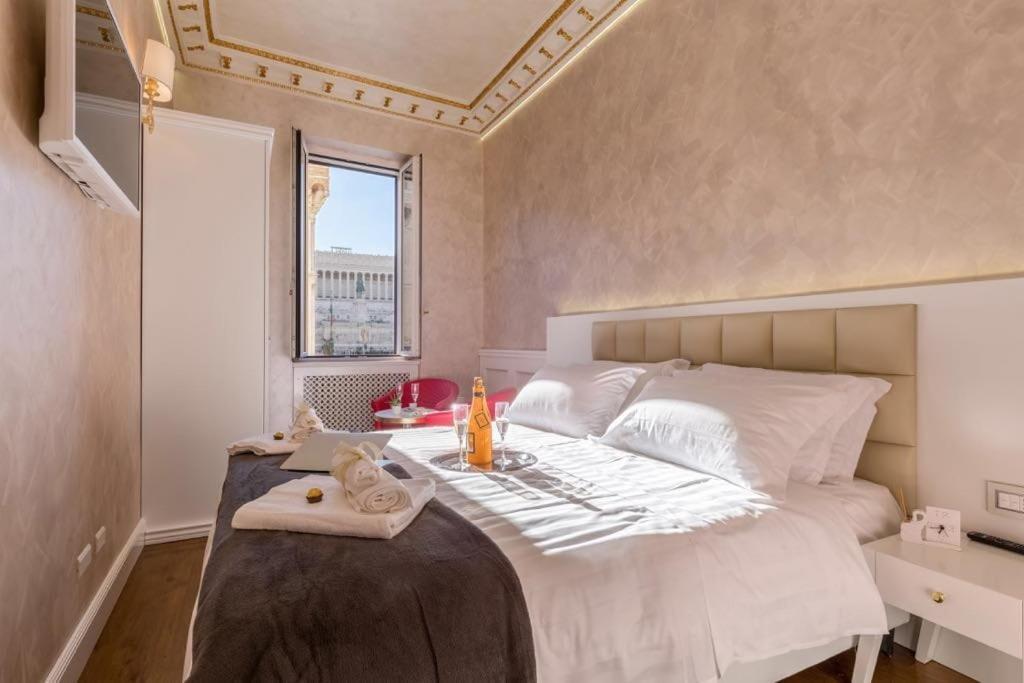 Piazza Venezia Luxury Suite Rome Buitenkant foto