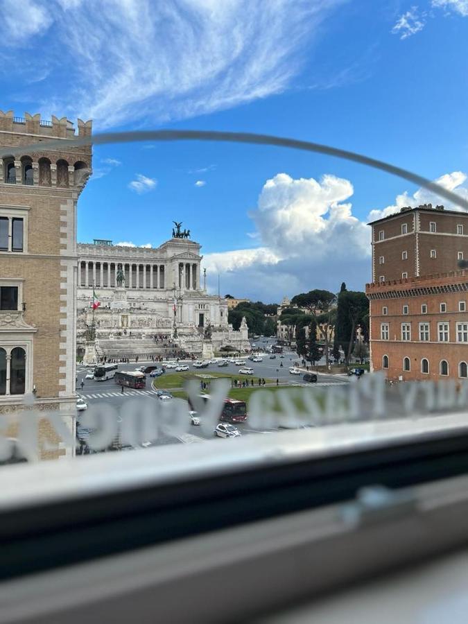 Piazza Venezia Luxury Suite Rome Buitenkant foto